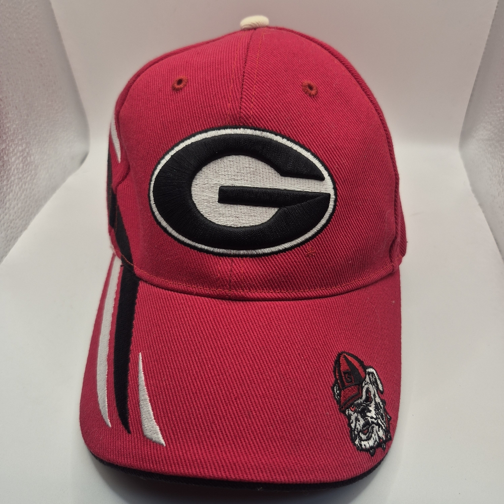 Georgia Bulldogs Adjustable Hat Red Top of‎ the World Fan Favorite Cap